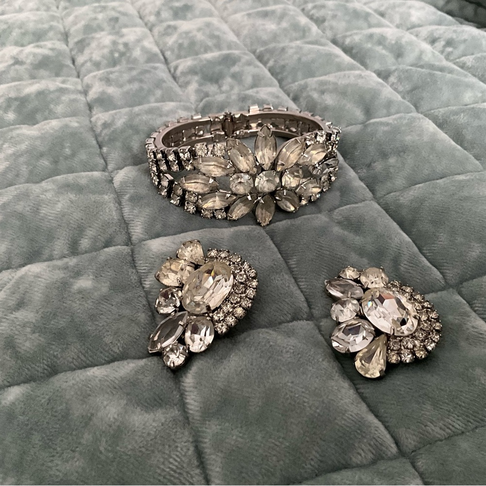 Vintage Crystal Jewelry Set - Picture 6 of 6